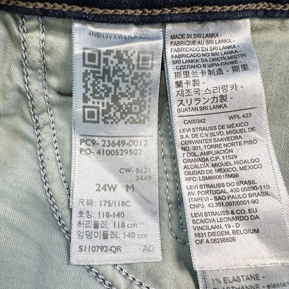 Levi Strauss Womens Classic Bootcut Jeans Size 24W Mid-Rise Dark Wash Denim - Picture 7 of 16